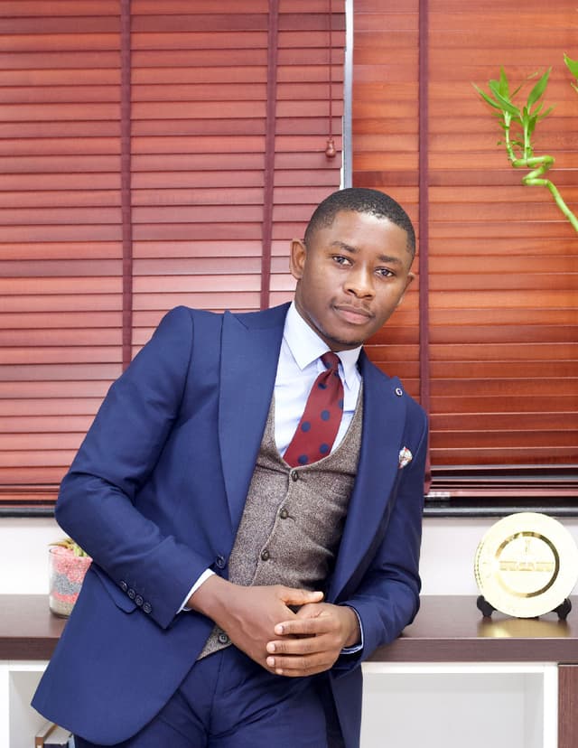 Legum Attestant: Kofi Abotsi